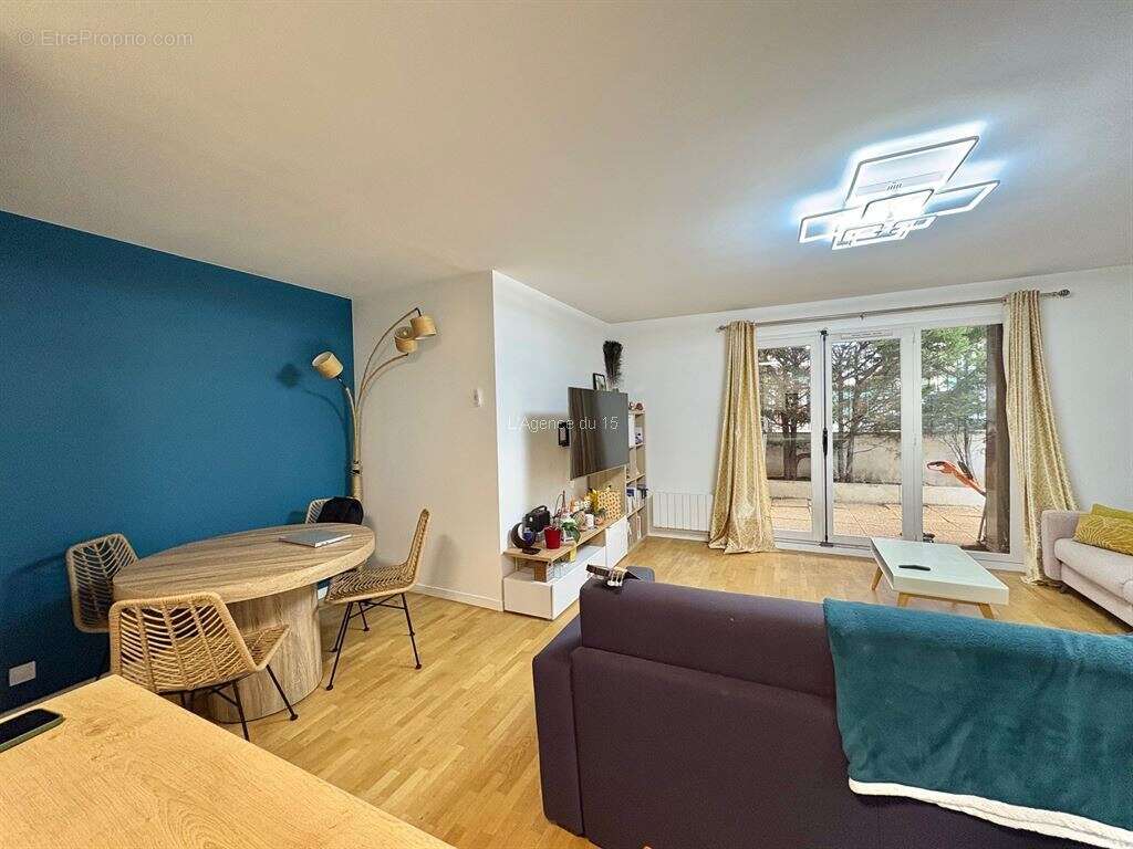 Appartement à ISSY-LES-MOULINEAUX