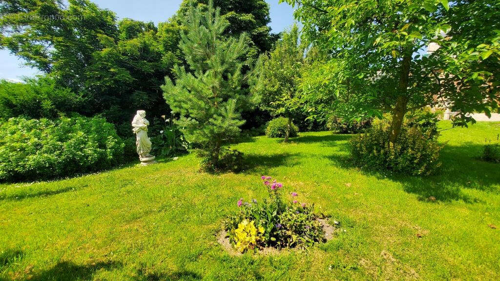 Maison à ARQUES-LA-BATAILLE