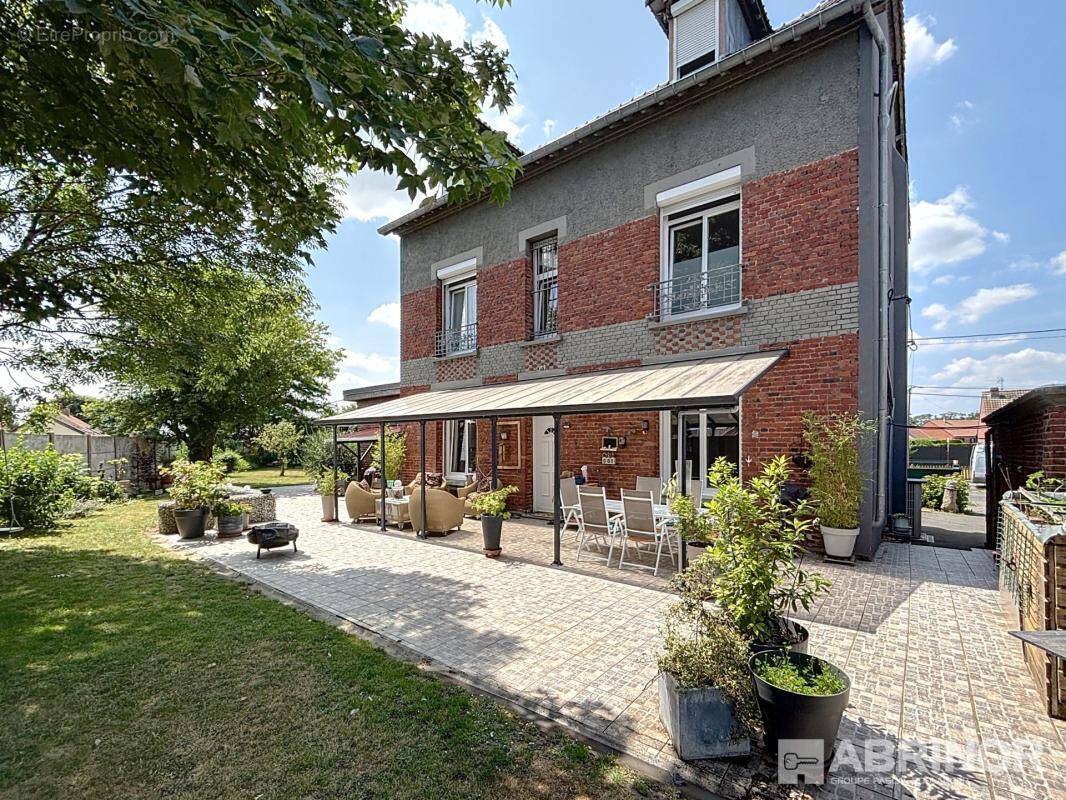 Maison à ESTEVELLES