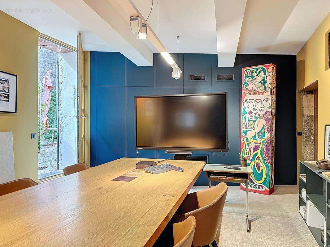 Appartement à VILLENEUVE-LES-AVIGNON