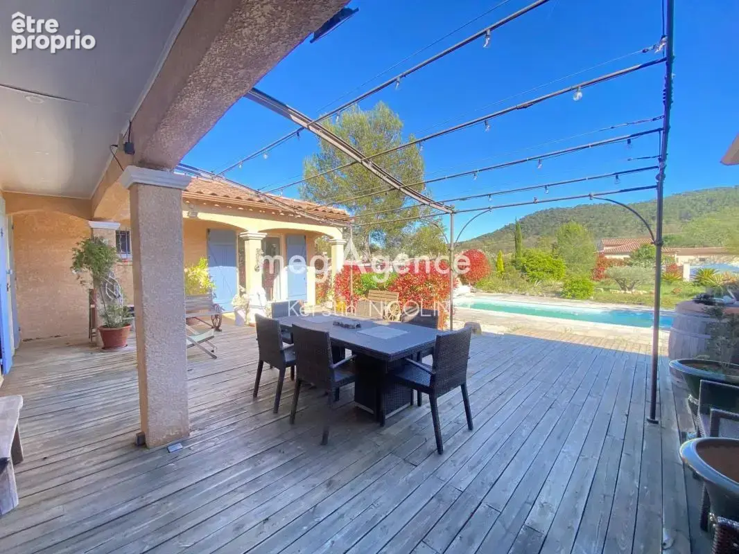Superbe villa à Néoules, proche du village - photo 2