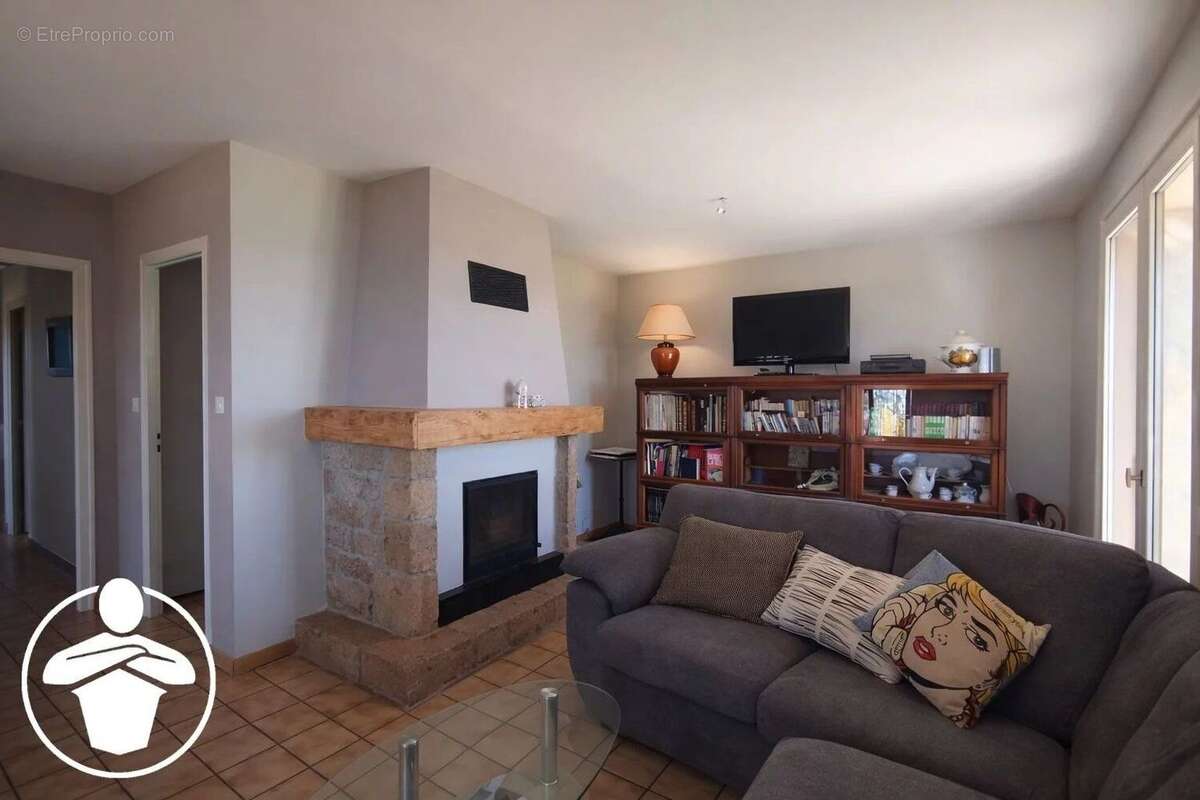 Maison à LACAPELLE-CABANAC