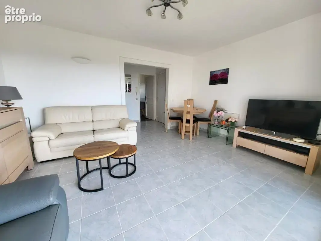 Appartement À Vendre - photo 3