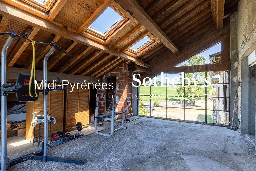 CARAMAN : Très vaste ensemble immobilier - photo 16