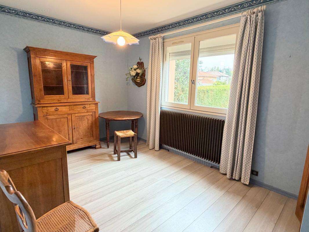 Maison à SAINTE-FOY-LES-LYON