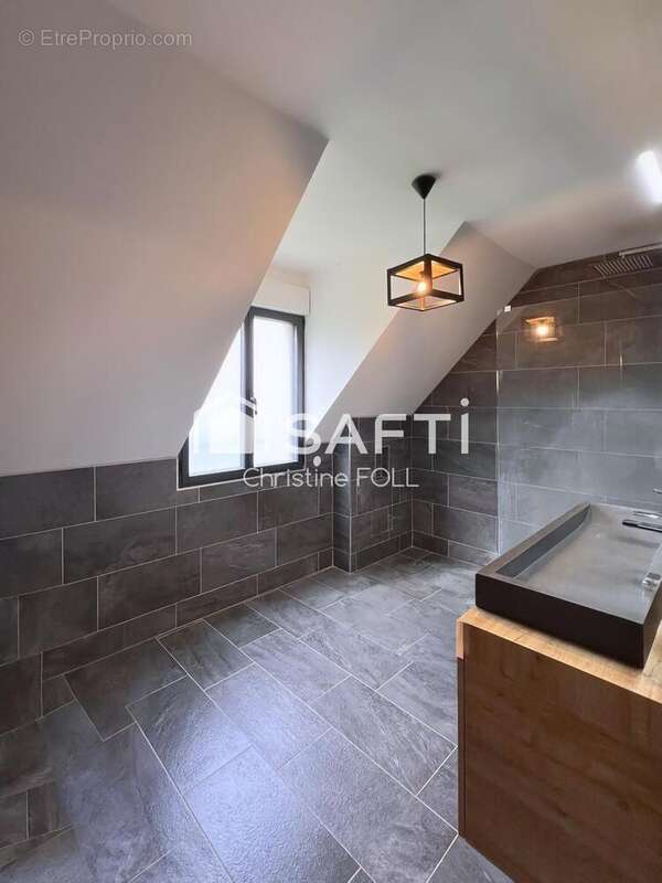 Photo 8 - Maison à BOISSETS