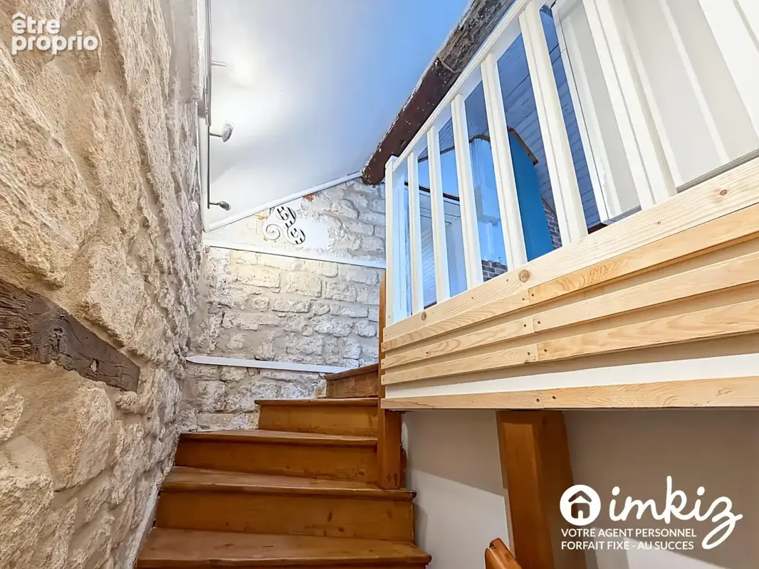 RARE - Maison divisée en 2 appartements - photo 6