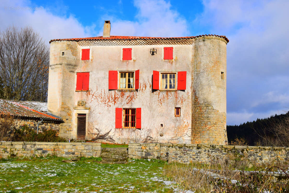 Maison à COUCOURON