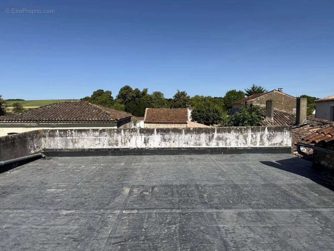 Maison de village avec 3 chambres - photo 15