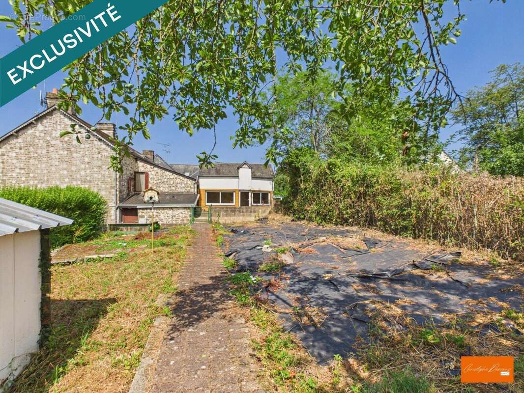 Maison 93 m² à Saint-Mars-Sur-Colmont  - photo 4