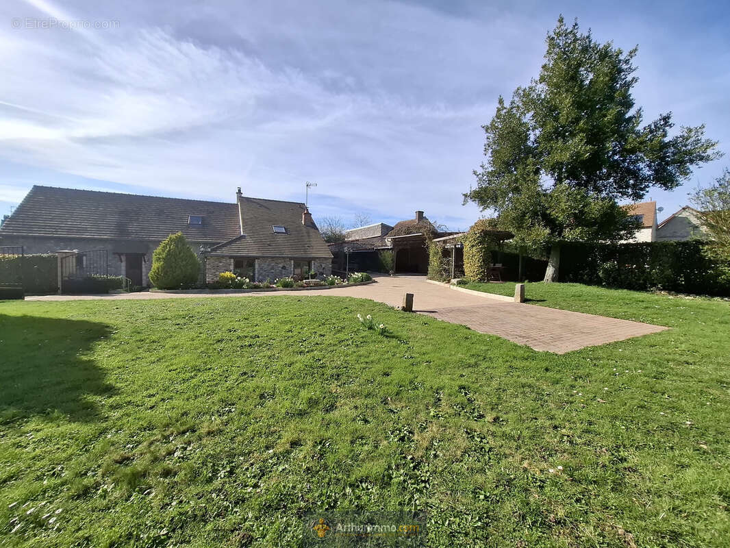 Maison à COULOMMIERS