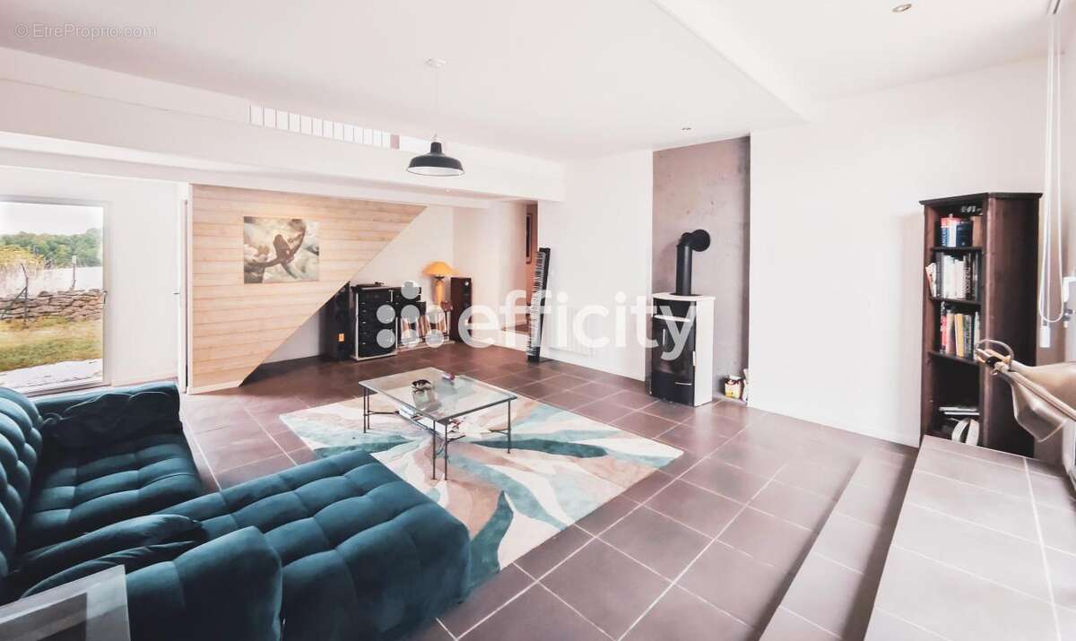 Maison 175 m² à Berson  - photo 3