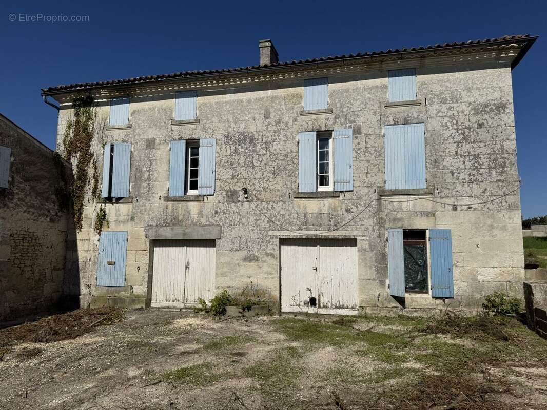 Maison à DOMPIERRE-SUR-CHARENTE