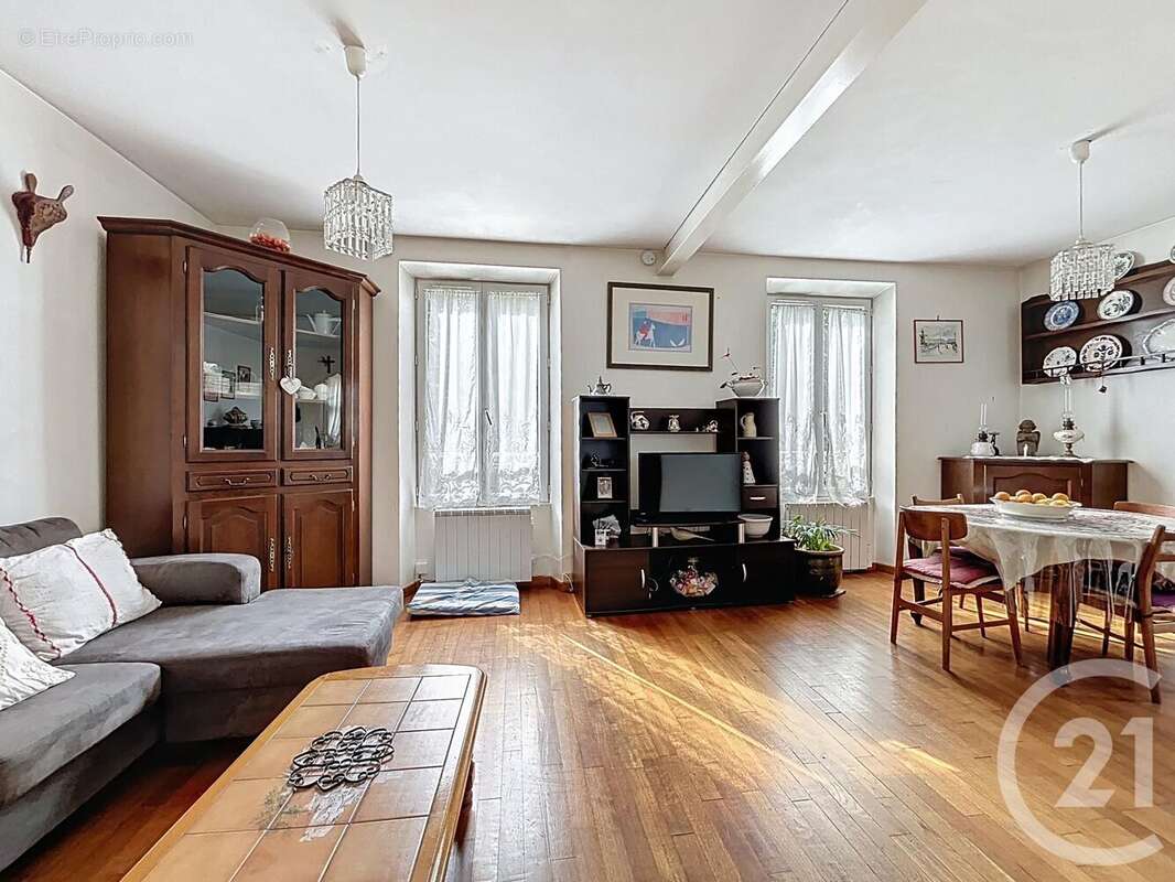 Maison à DAMMARIE-LES-LYS