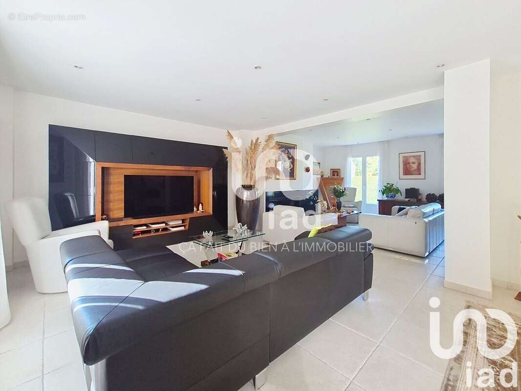 Photo 6 - Maison à LE COUDRAY-MONTCEAUX