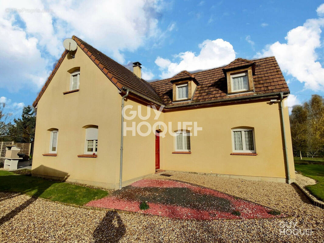 Maison à BEAUMONT-LE-ROGER