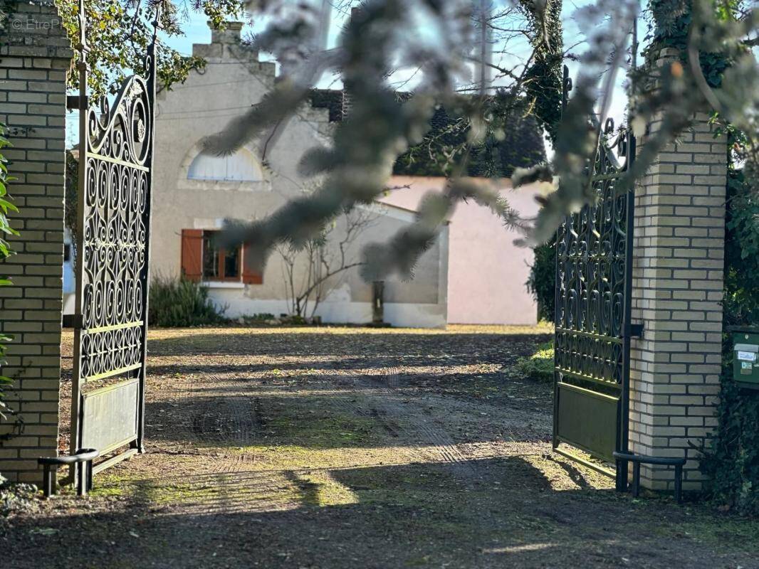 Maison à CHATEAU-DU-LOIR