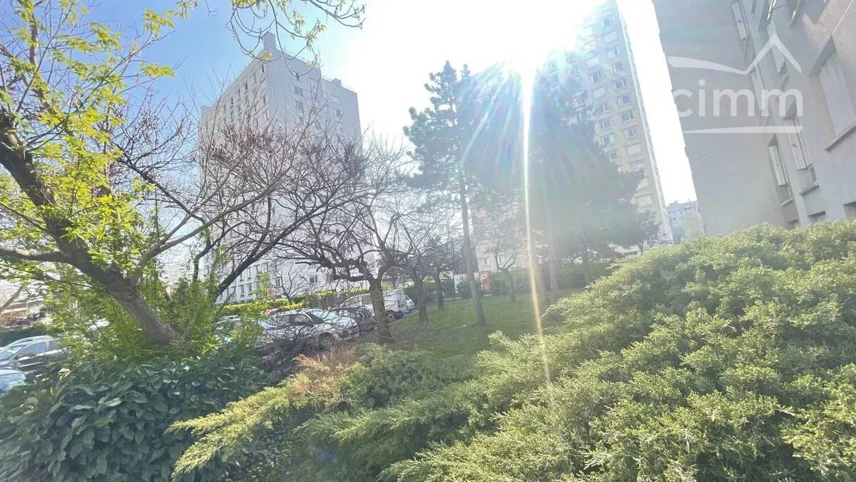 Appartement à LYON-8E