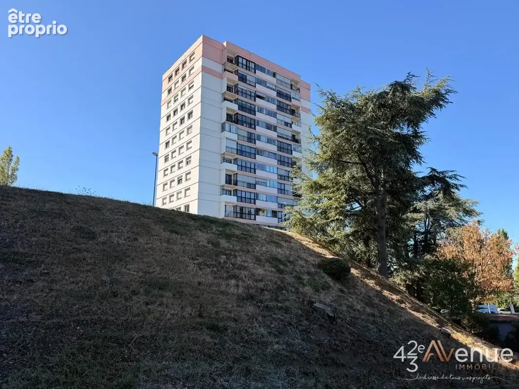 Photo Appartement à Villars au prix de 137 000€