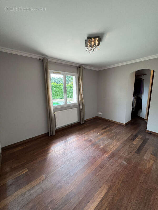Villa T5 de 123 m²  avec Jardin et Piscine - photo 5