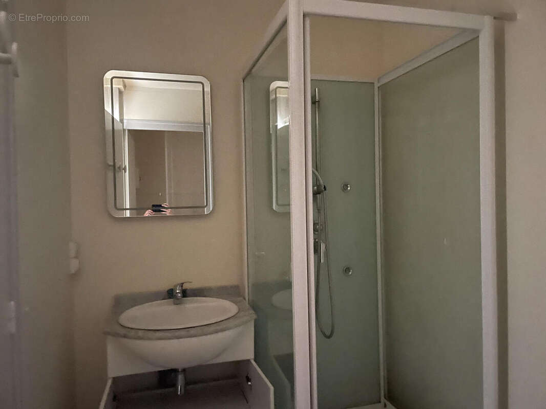 IMG_7528 - Commerce à NONTRON