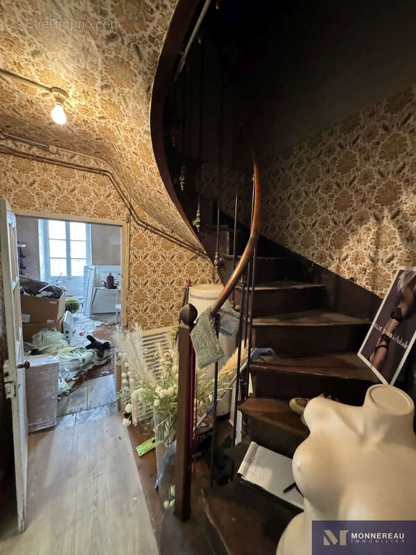 Appartement à BARBEZIEUX-SAINT-HILAIRE