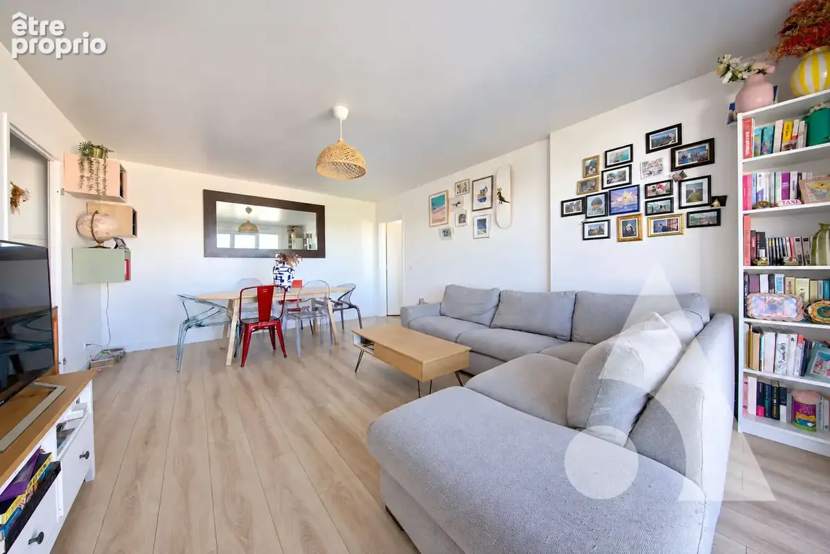 Appartement F3 avec terrasse - Le Clos de la Régale - photo 3