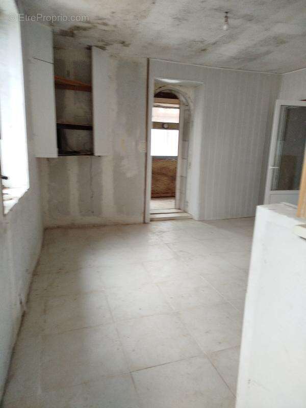 Appartement à CHAUX-LES-PORT