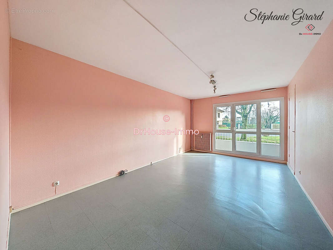 Appartement à FLEURY-LES-AUBRAIS