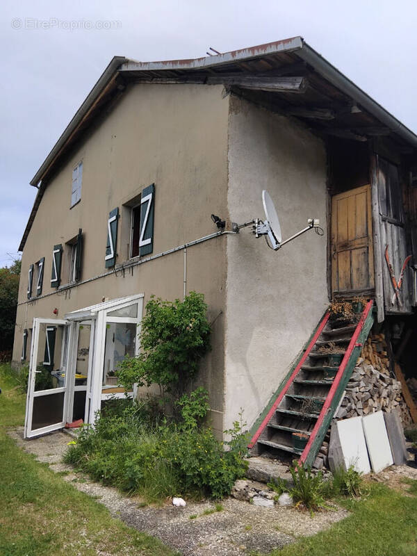 Maison à LABERGEMENT-SAINTE-MARIE