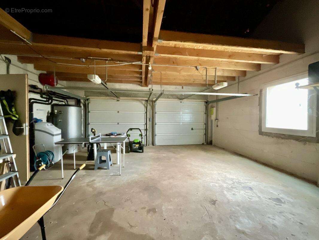 Maison à MARCILHAC-SUR-CELE