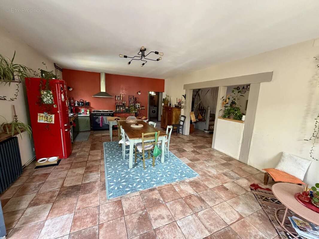 Maison de 186m2 à Castillon-en-Couserans - photo 4
