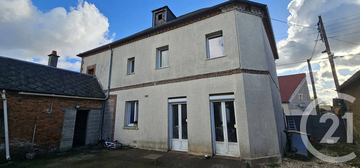 Maison à BEAUVILLIERS