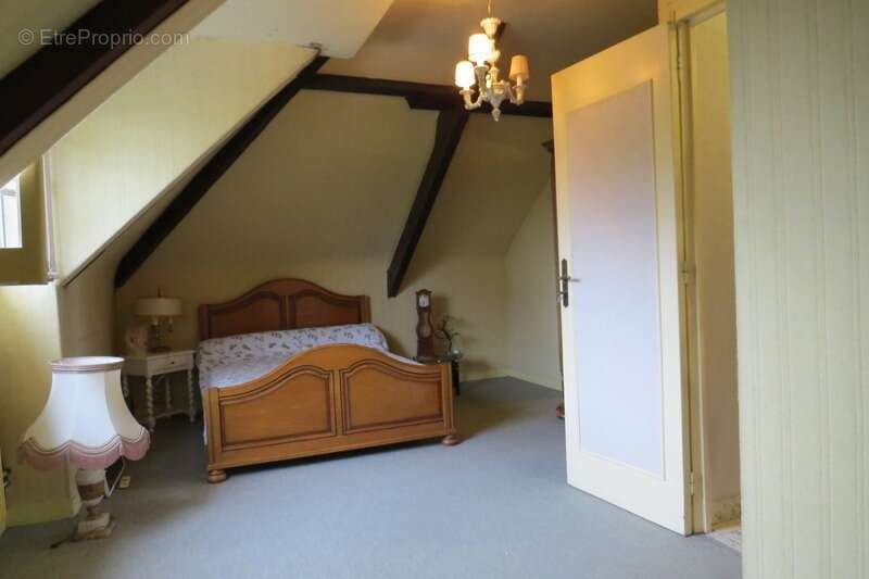 Maison à SAINT-CYR-SUR-LOIRE