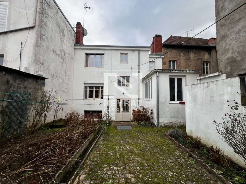 Maison à EPINAC