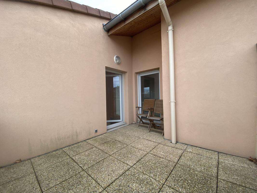 Appartement à SAINT-ETIENNE