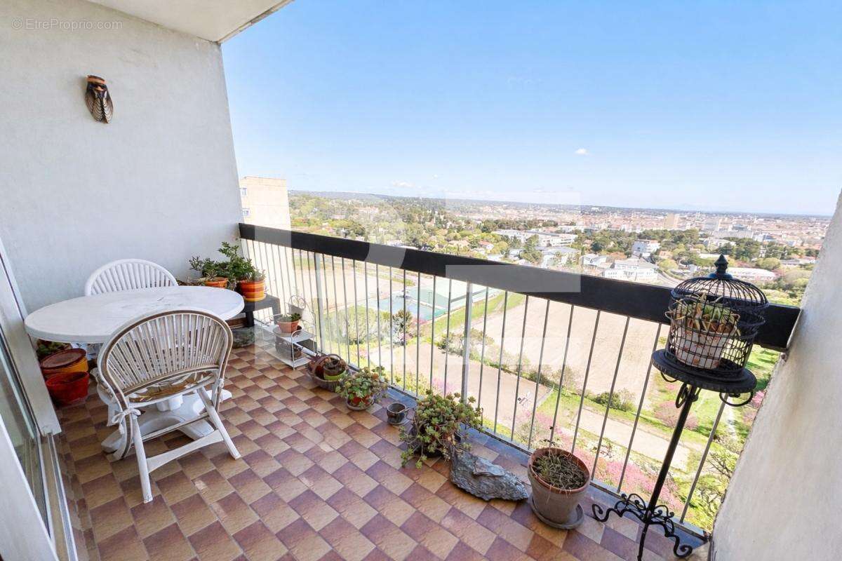 Appartement à NIMES