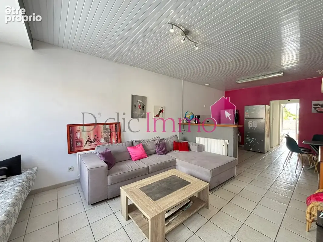 COMMEQUIERS - centre ville - Maison composée de deux logements - photo 2
