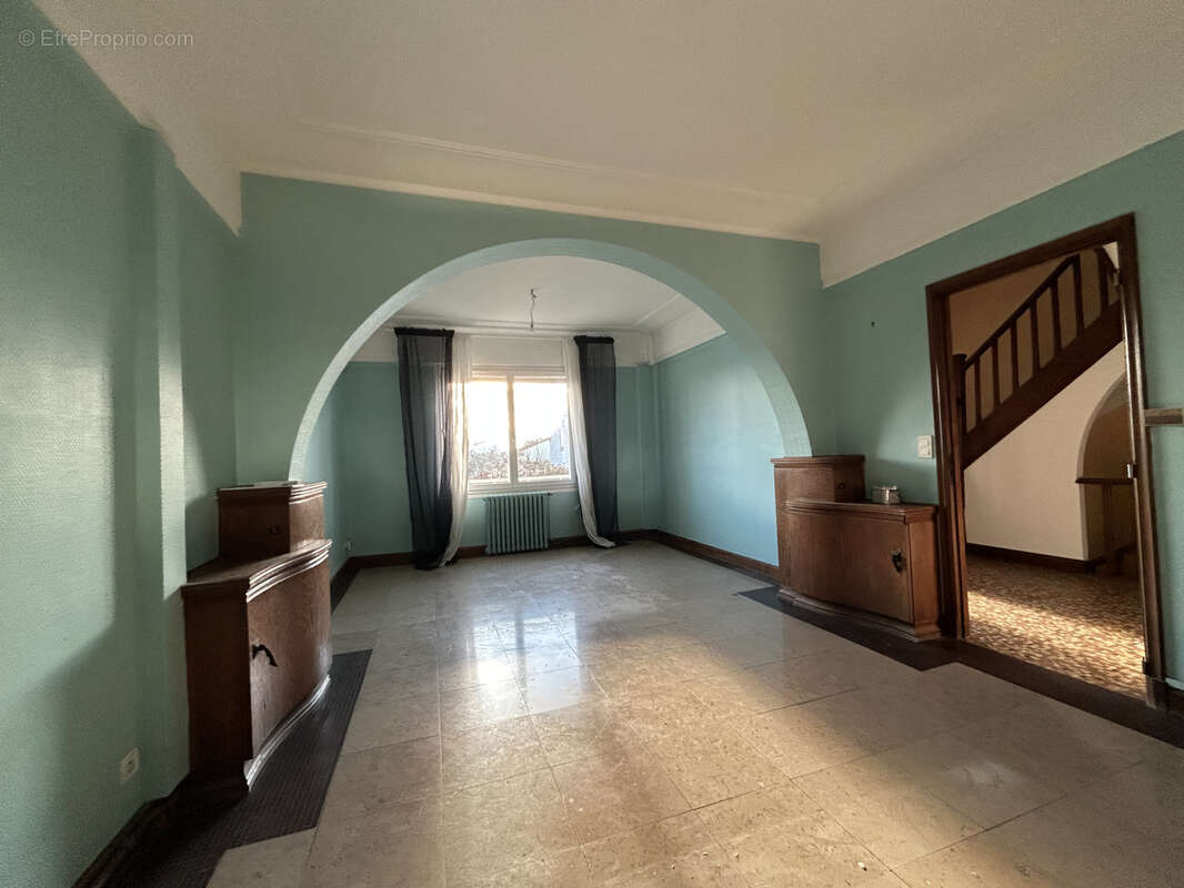 Maison à LEZIGNAN-CORBIERES