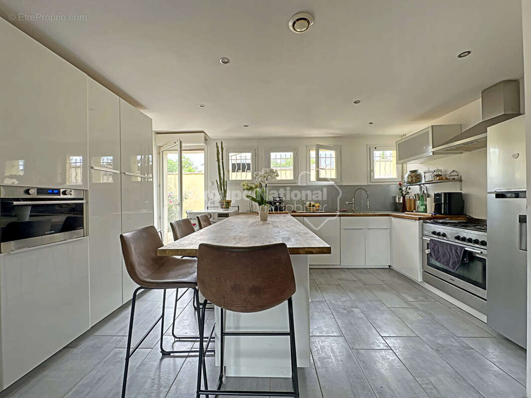 Maison à LUNEL-VIEL