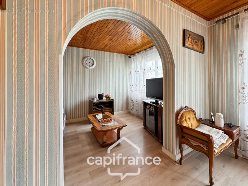 Maison à ROUSSILLON