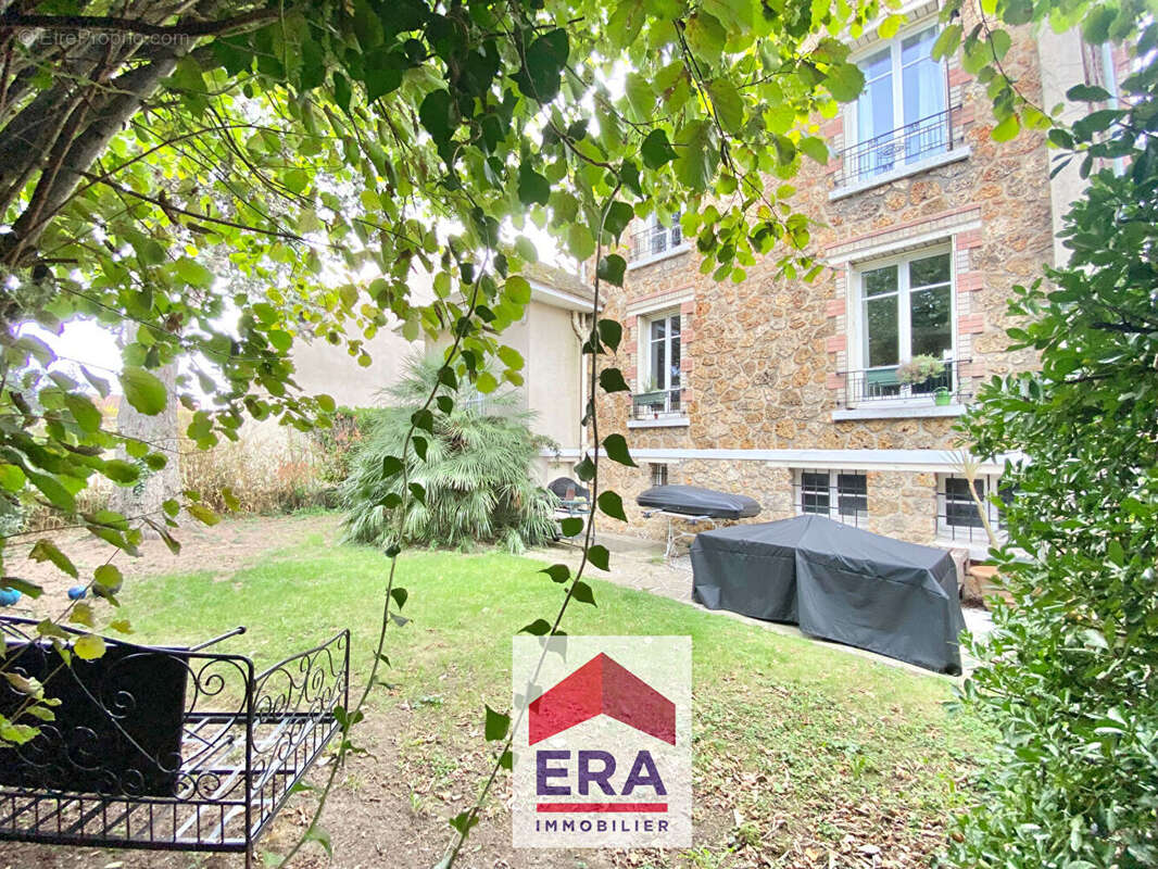 Maison à SARTROUVILLE