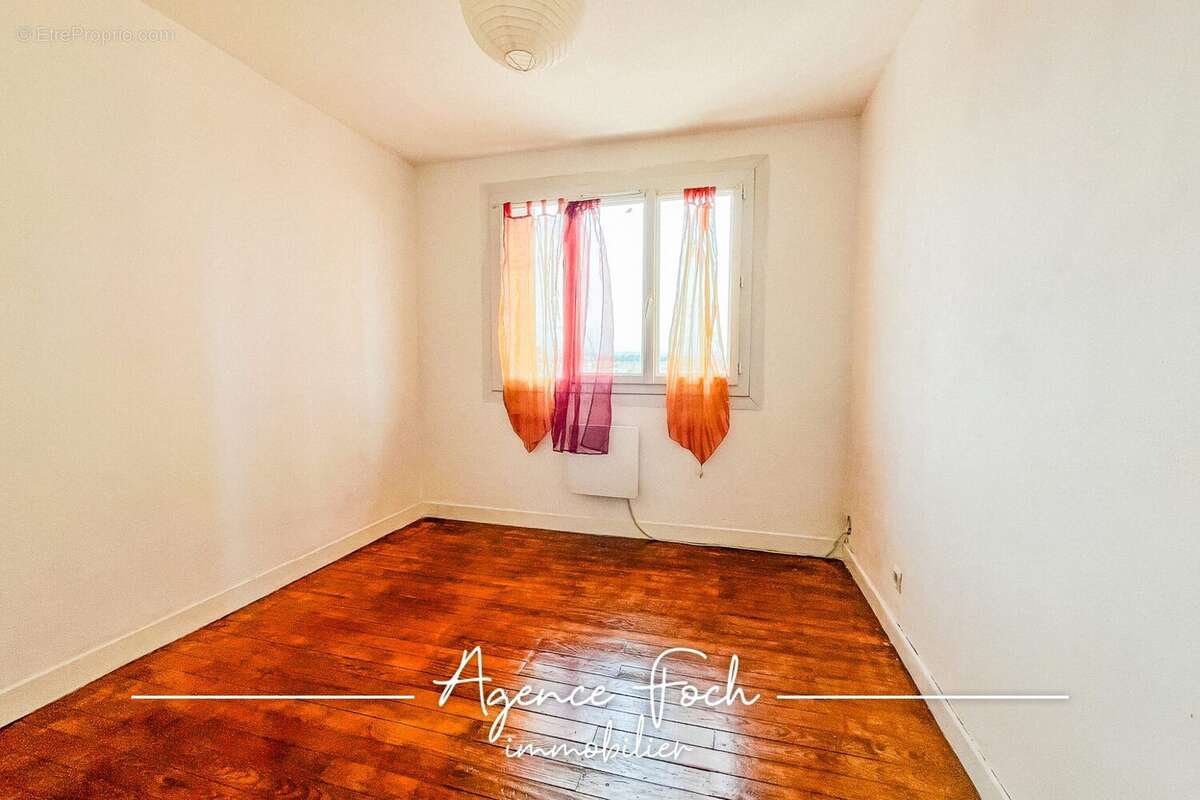 Appartement 51 m² à Tarbes  - photo 4