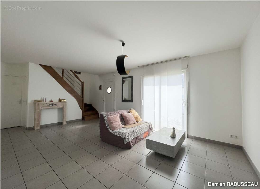 Maison à CREVIN