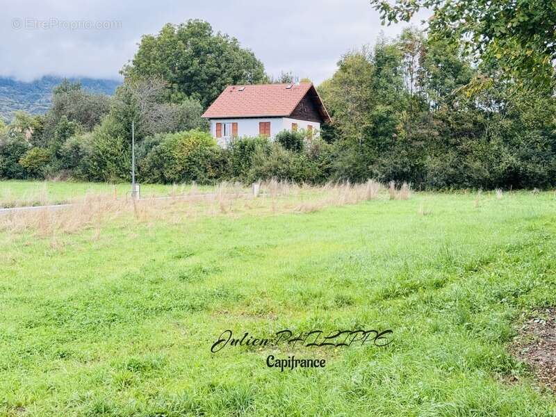 Terrain à CHABOTTES