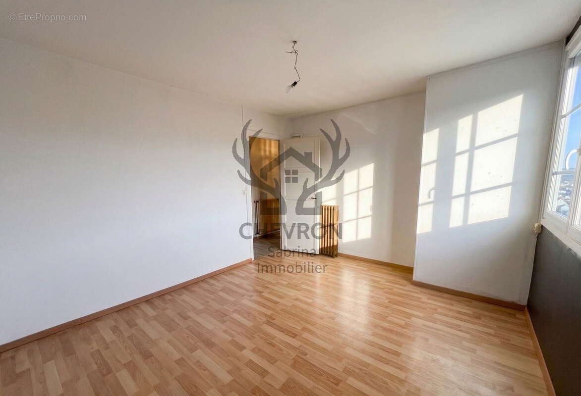 Appartement à CHARLEVILLE-MEZIERES