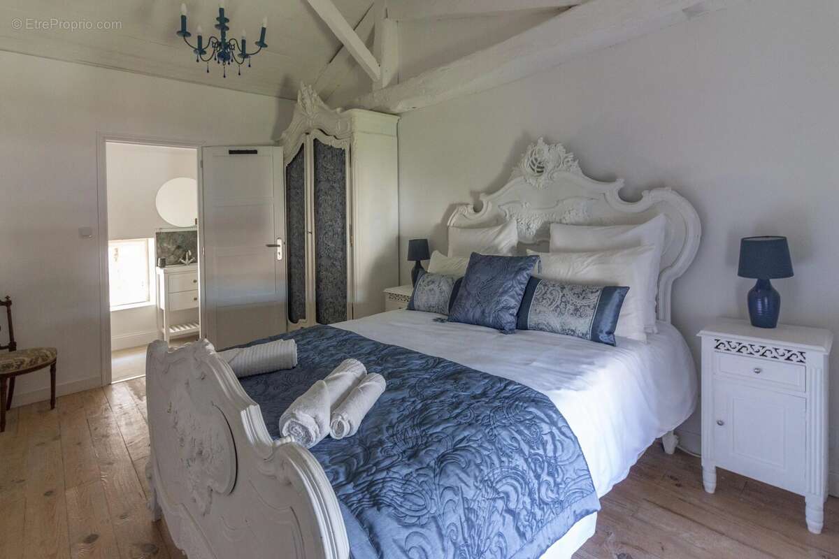 Maison à CHATEAUNEUF-SUR-CHARENTE
