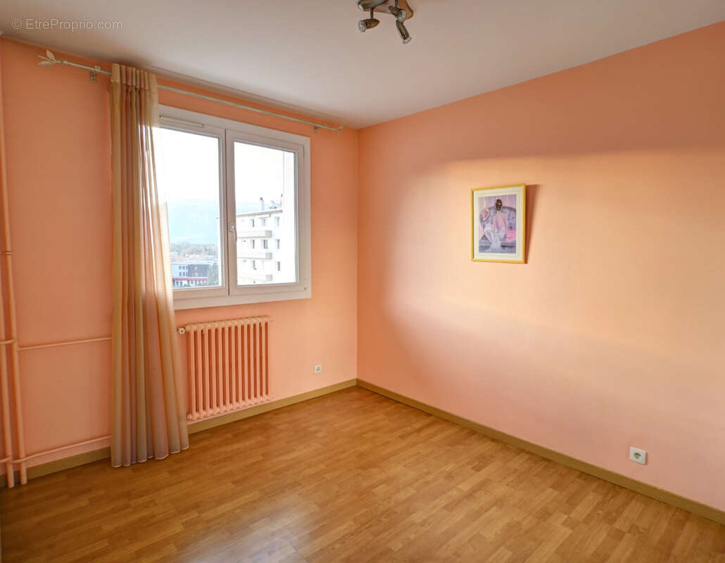 Appartement à DOMENE