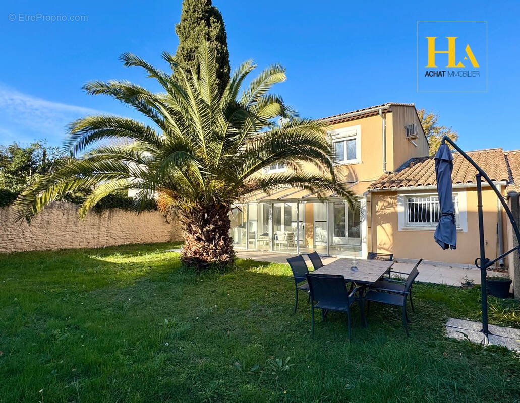 Maison à MONTELIMAR