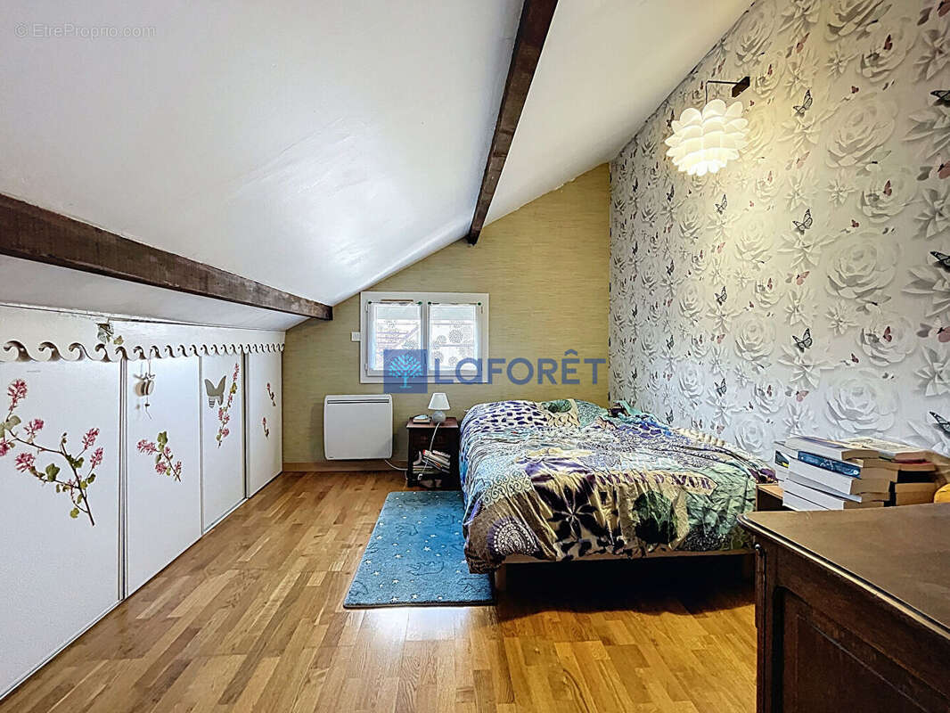 Maison à SAINTRY-SUR-SEINE